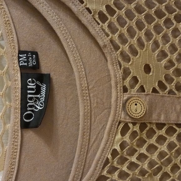 Onque Casuals PM Tan PeekaBoo Top/Blouse/Tunic Crochet Overlay Lagenlook… - Picture 2 of 10